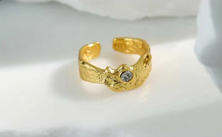 Solis Textured Gold Ring