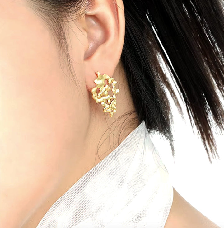 Trellis Textured Stud Earrings